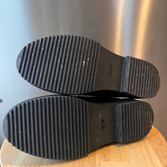 Teva Black Ankle Boots with Brown Accents - Picture 4 of 8